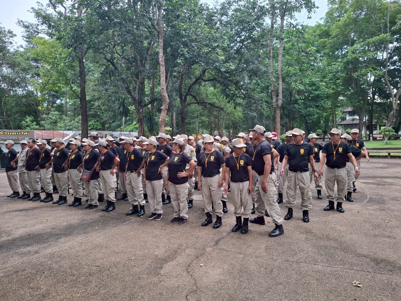 LINE_ALBUM_ทบทวน อปพร. 68_250813_142_397.jpg